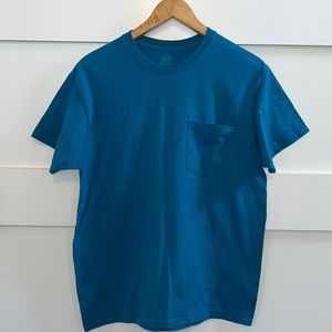 Men’s M Teal T-shirt with pocket